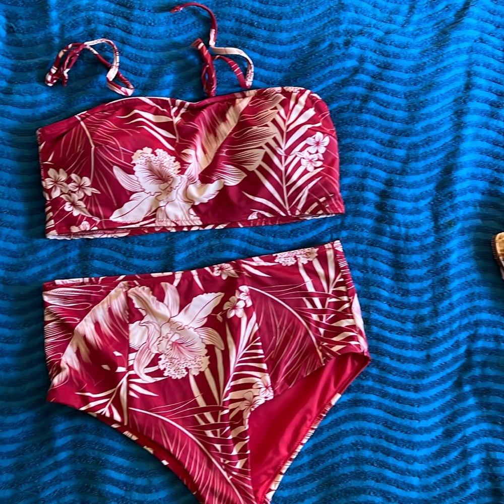 Brand new, no tags RHYTHM 2 piece